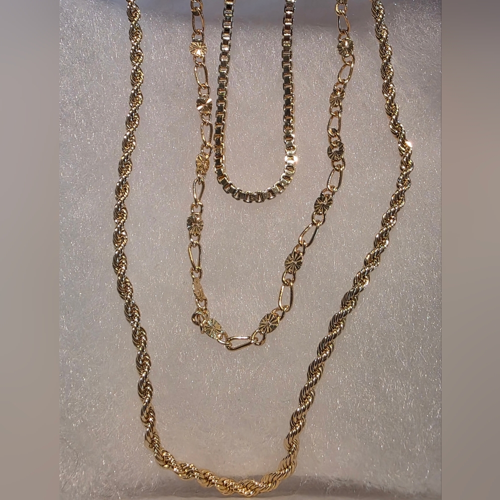 Elegant Gold Plated Chain Necklace Tri